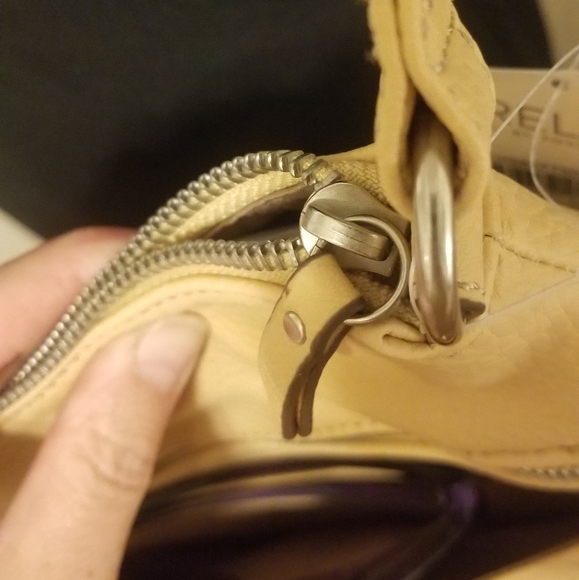 COPY - RELIC by "Fossil" crossbody daffodil NWT - Picture 12 of 15